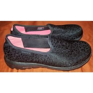Skechers Go Walk Black Cheetah/Leopard Size 7